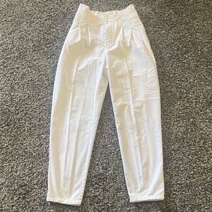 Women’s Vintage Gitano White Chinos (7/8) SEE PICS FOR EXACT MEASUREMENTS!